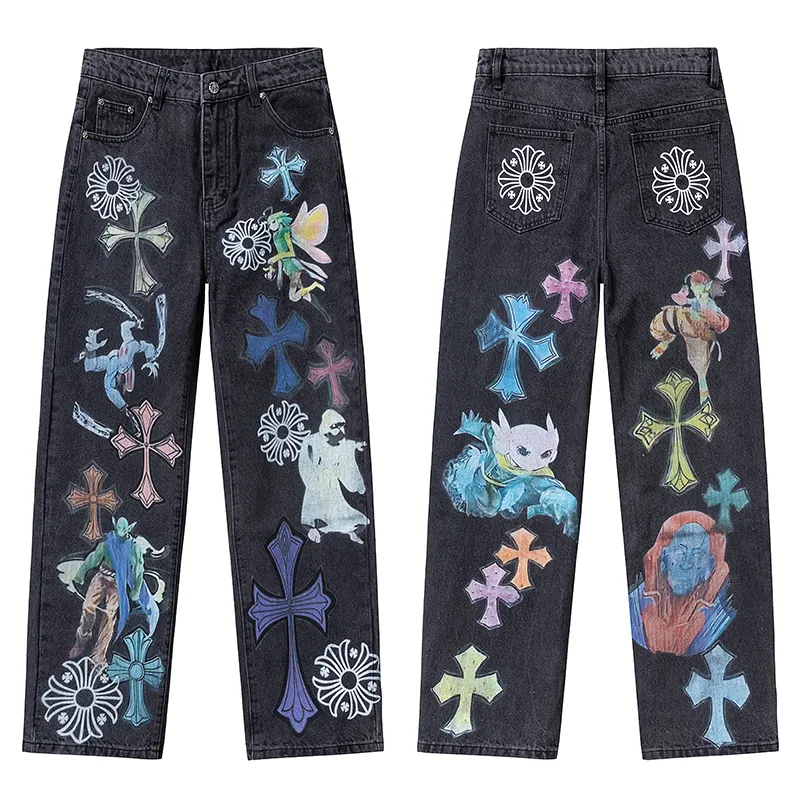 P300 💰 (top version) chrome hearts ss25 black elf print jeans. Styles with different wash textures, very friendly to people with thin legs and thick legs. The slightly flared version is very flattering to the leg shape. The moderate length will never go out of style. It can be matched easily and casually. It is the basis of various styles. It is a must-have in the wardrobe! The fabric is stiff but also makes the upper body soft without losing texture. The washing process is even more perfect. It is a must-have item for everyone! ! !  Color: black Size: 30-32-34-36 30 32 34 36 Waist circumference 80 85 90 95 Sitting circumference 105 110 115 120 Foot opening 46 47 48 49 External length 102 103 104 105